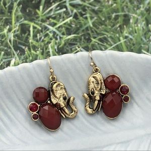 🌼 Red Stone Gold Tone Elephant Dangle Earrings